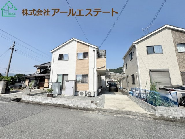 姫路市上手野　　中古戸建の前面道路含む現地写真