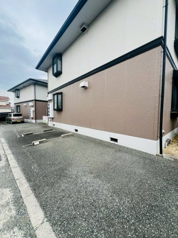 ドエルサンセットの駐車場