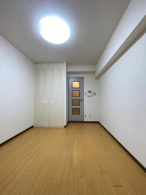 厚木市旭町５丁目の賃貸マンションの寝室