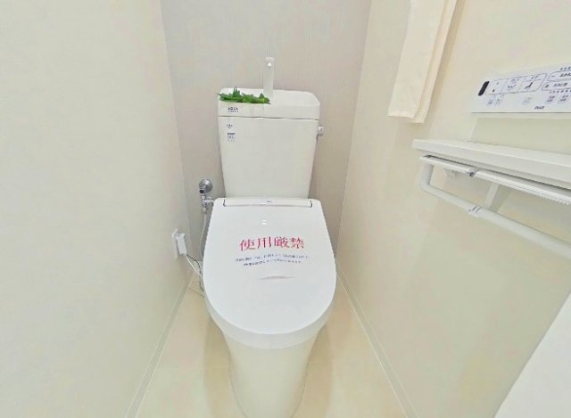 シェトア塚口第一のトイレ|温水洗浄便座付