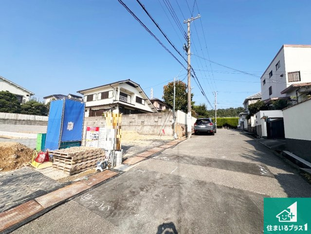 神戸市垂水区学が丘　第2期　新築一戸建ての前面道路含む現地写真|周辺は落ち着いた街並みの住宅地！子育てがしやすい住環境です！まだ未完成ですが、現地でしかわからない事もございます。是非一度ご覧ください。