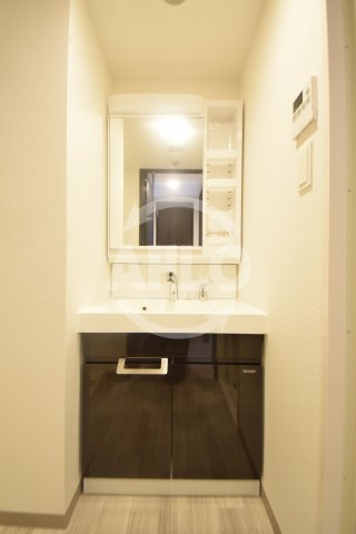 S-RESIDENCE日本橋Qualierの独立洗面台|S-RESIDENCE日本橋Qualier　独立洗面台