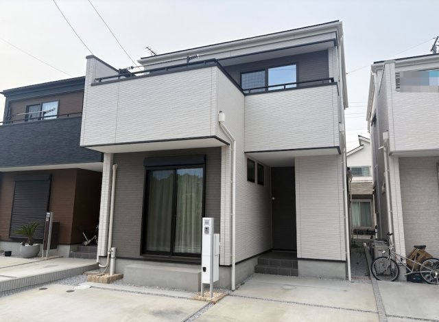 【外観】 | ふじみ野市谷田2丁目　中古一戸建住宅　(丸井志木店) | 【販売現地/2026年8月撮影】
2024年10月築の築浅物件ため、室内大変きれいです！