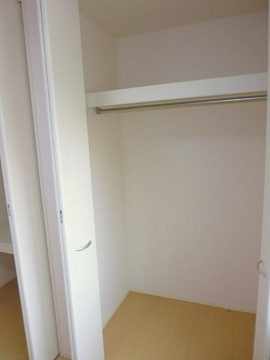 グッドラック高平弐番館の収納