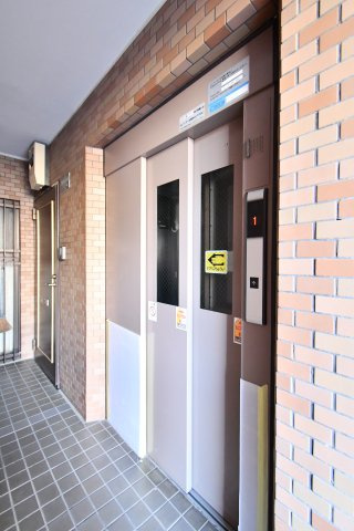 ライオンズマンション大宮吉野原のその他共用部分|【エレベーター】■気になる物件は、お客様ご自身の目でお確かめ頂けます。
内覧希望は、０１２０－６５５－６２０（通話無料）にお気軽にご連絡下さいませ。