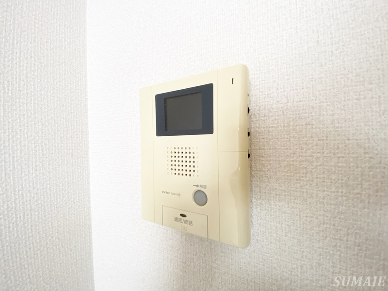 パームテラスⅡのセキュリティ|モニター付きインターホンです☆