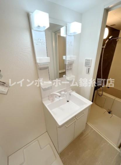 エフプレスト入谷の独立洗面台