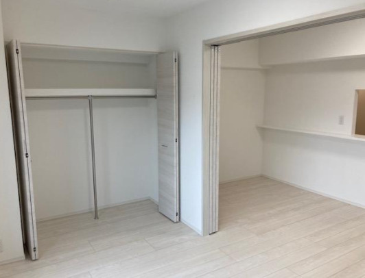 S-RESIDENCE菊川rivieの収納|こまごまとしたものを収納できそうですね
