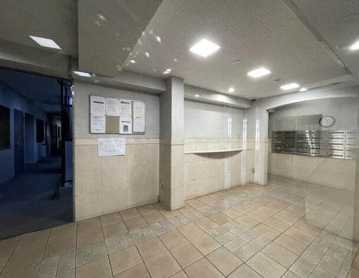 【中古マンション】サニーコート鶴ヶ島のエントランス|清潔に保たれたエントランスです