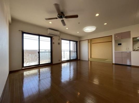 【中古マンション】サニーコート鶴ヶ島の居間・リビング