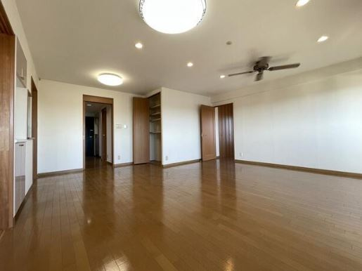 【中古マンション】サニーコート鶴ヶ島の居間・リビング
