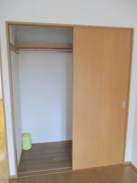 クレスト山野の収納