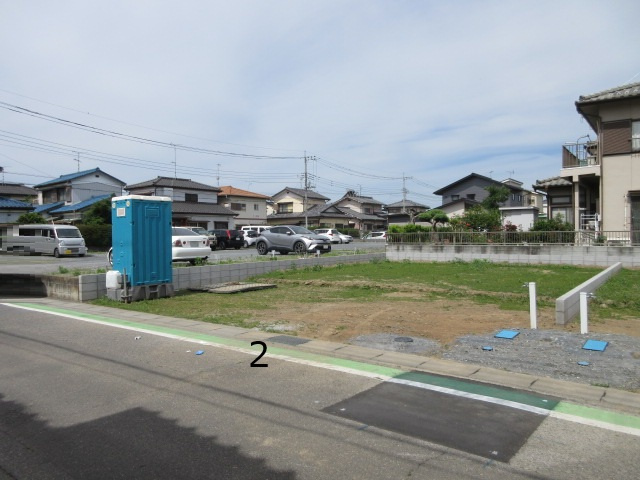 【仲介手数料無料】新築戸建　熊谷市別府2-212-1（全2棟）の前面道路含む現地写真