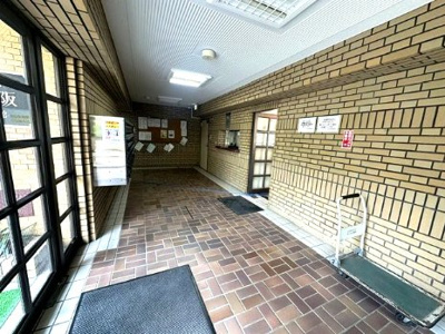 【その他共用部分】 | コスモハイツ新大阪2番館 | 清潔で管理の行き届いた共用スペース！教育施設や公園が徒歩圏内に揃い、子育てファミリーにもオススメです。