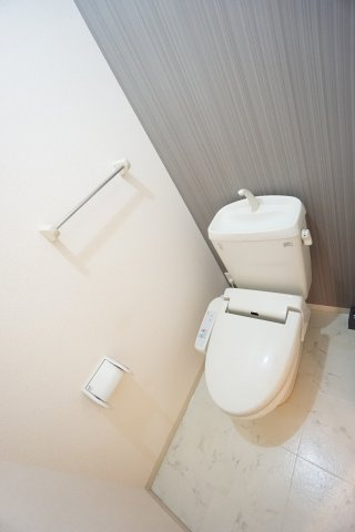 【トイレ】 | シャルドネ　Ｂ | ※同物件・同タイプの写真です