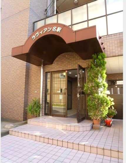 【エントランス】ラヴィアン名駅