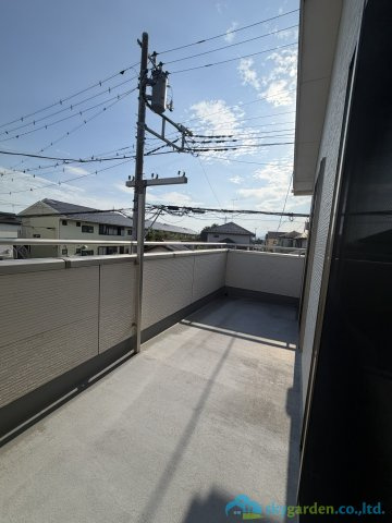 伊勢原市小稲葉　中古戸建のバルコニー