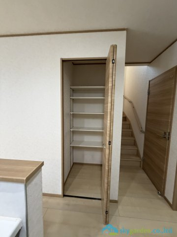 伊勢原市小稲葉　中古戸建の収納