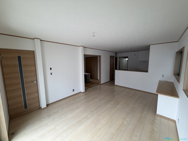 伊勢原市小稲葉　中古戸建の居間・リビング