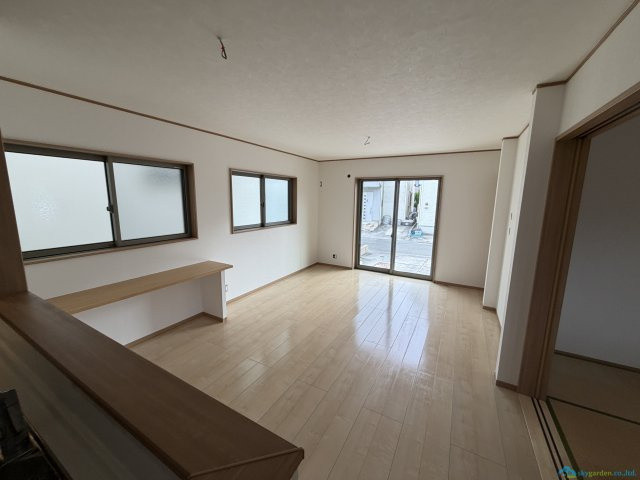 伊勢原市小稲葉　中古戸建の居間・リビング