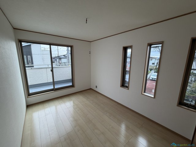 伊勢原市小稲葉　中古戸建の洋室