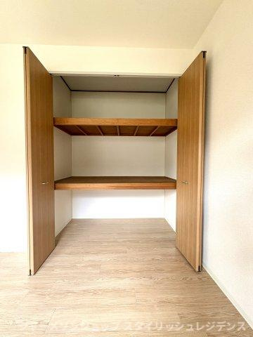 グローブ・たかの　Ｃ棟　の収納