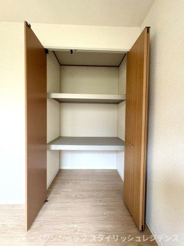 グローブ・たかの　Ｃ棟　の収納