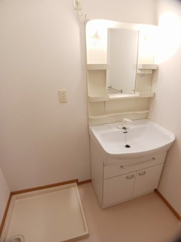 サンゼファーの洗面所|忙しい朝には欠かせない洗面所です