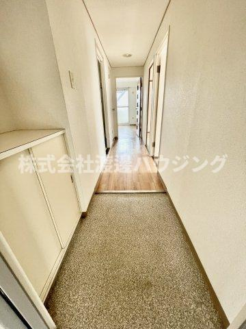 穂波マンションの玄関