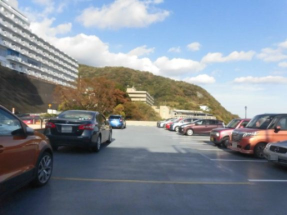中銀ライフケア第二伊豆山18号館の駐車場