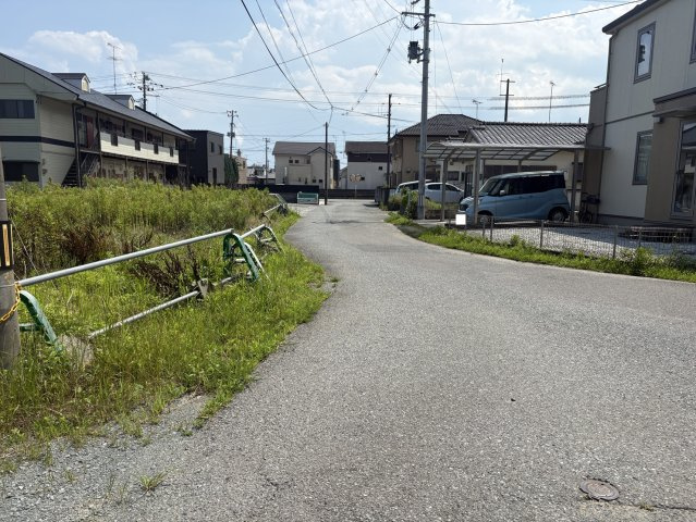 錦町花ノ井 売土地の前面道路含む現地写真