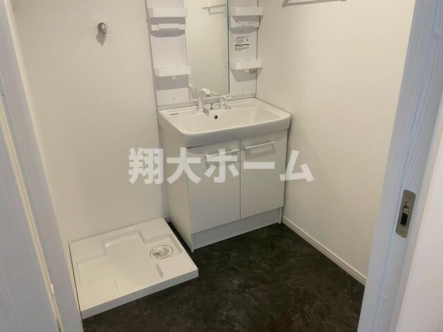 クイーンパレス浅伊の洗面所