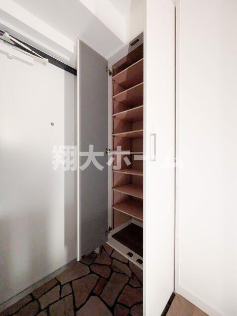 クイーンパレス浅伊の収納