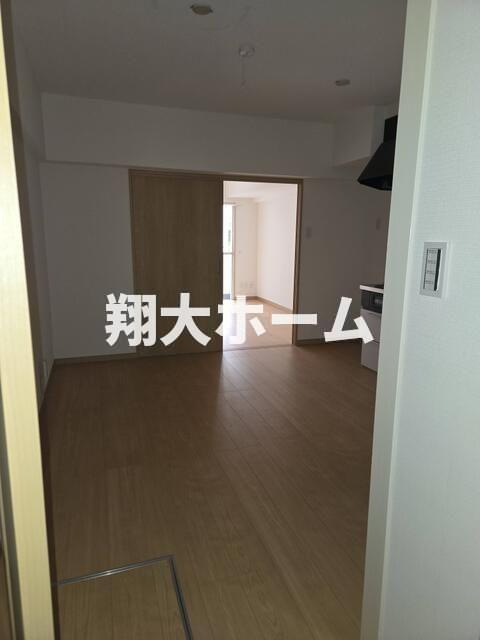 三栄ハイツの居間・リビング