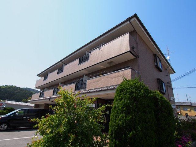 ウィンド岩倉の外観