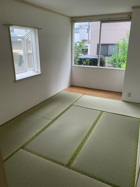 松戸市新松戸３丁目のアパートの居間・リビング