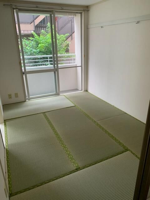 松戸市新松戸３丁目のアパートの寝室