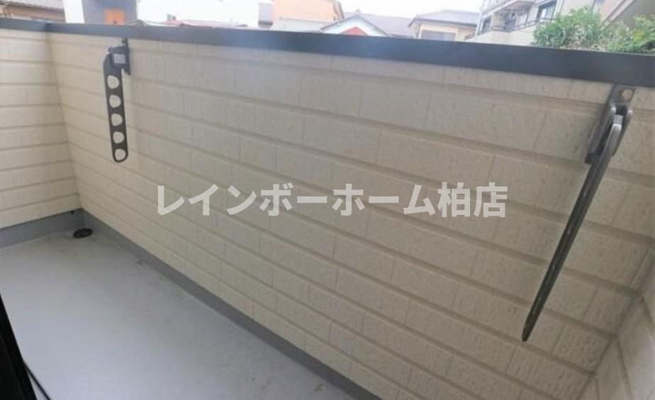 特典：仲介手数料が無料です!!のバルコニー|広々としたバルコニーです