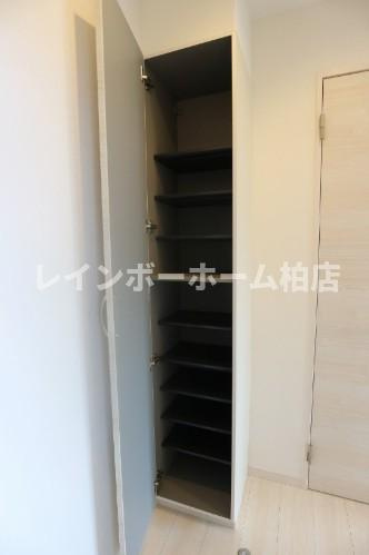 特典：仲介手数料が無料です!!の玄関|玄関のシューズボックスです