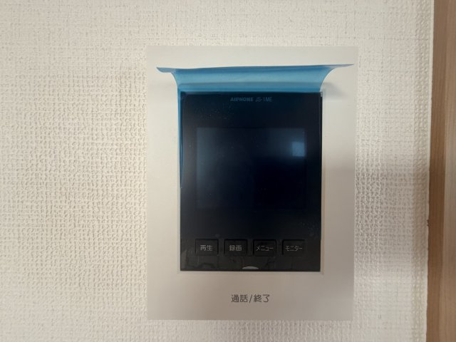 浦添市牧港1丁目（全2棟）A号棟のセキュリティ|A号棟　TVモニター付きインターフォン♪