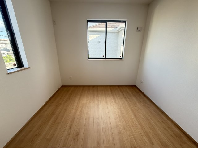 浦添市牧港1丁目（全2棟）A号棟の洋室|A号棟　洋室5.25帖＋CL付き♪