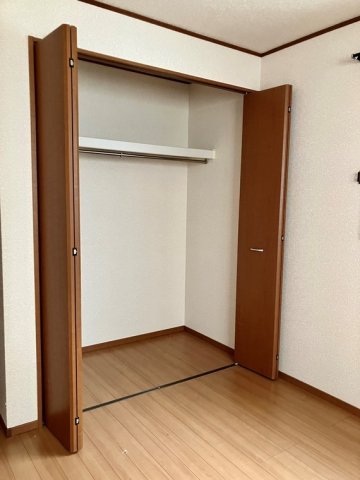 茅ヶ崎市南湖３丁目の一戸建ての収納