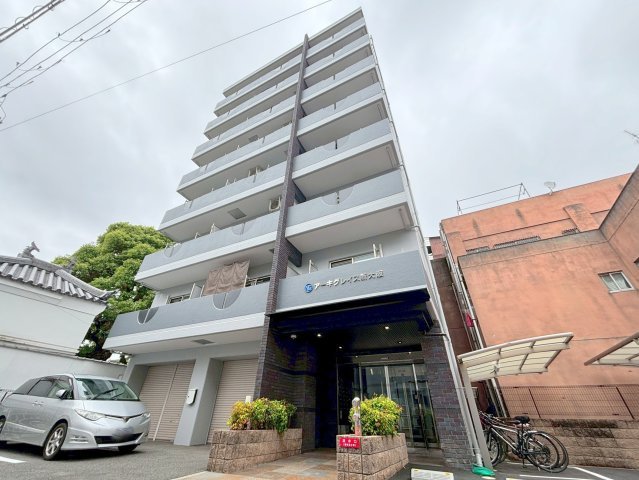 アーキグレイス新大阪の外観