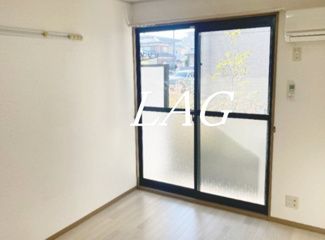【居間・リビング】 | ジョイクレア | 洋室のお部屋です。