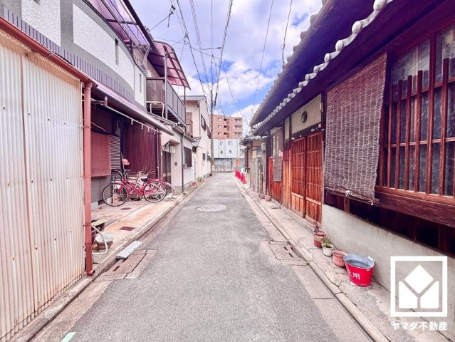 南区東九条南石田町の前面道路含む現地写真