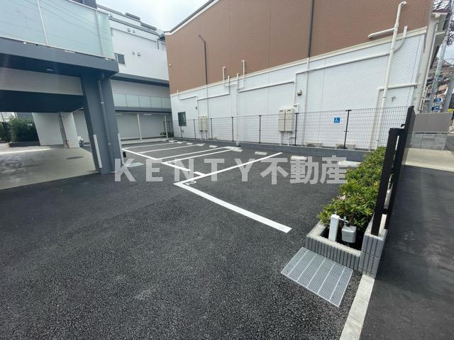 【駐車場】 | Ａｖｖｏｌｔｏ　Ｆｅｌｉｃｅ　蒲田Ｓｏｕｔｈ | 駐車場があるので、車を買う予定の方も安心です