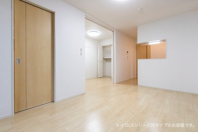 【居間・リビング】 | モスアゲート | こちらの居間で趣味の時間をお楽しみください