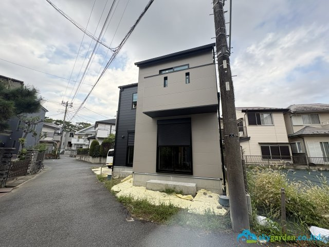 茅ヶ崎市平和町　新築戸建　全１棟の外観
