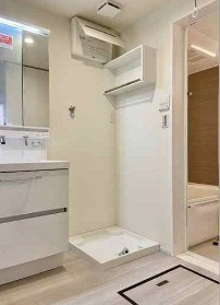 【設備】 | スカイハイツ | 室内洗濯機置き場。
