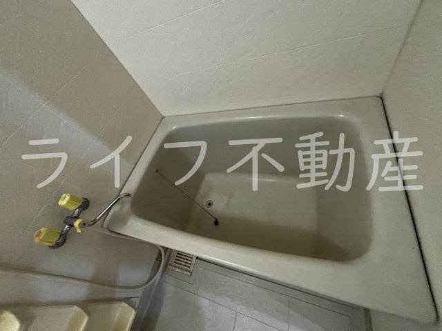 ランデックス弐番館の浴室|落ち着いた空間のお風呂です